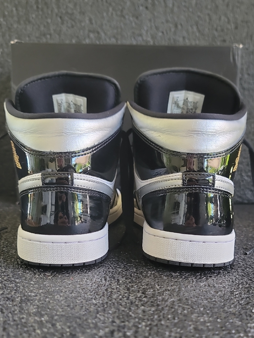 Nike Air Jordan 1 Mid SE "Metallic Silver/Metallic Gold" Patent Leather Wmns 9.5 - Picture 6 of 16